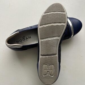 HOGAN only a few times used my foot size changed i was pregnant
37.5 eur size
